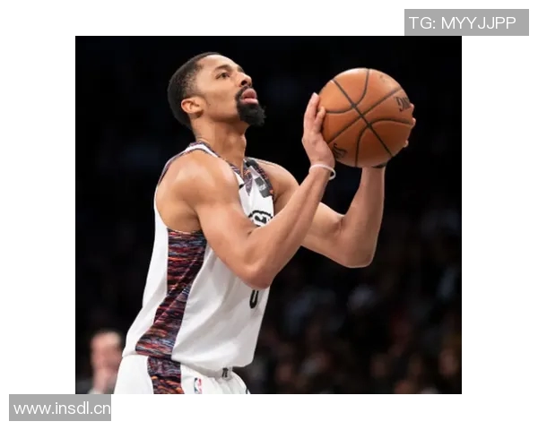 篮网主力球员状态回暖,球队信心高涨迎接季后赛 篮网主力球员状态回暖,球队信心高涨迎接季后赛